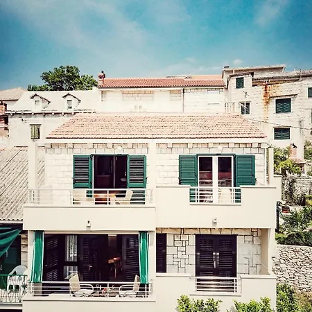 Apartment Ivano Povlja (Brac)